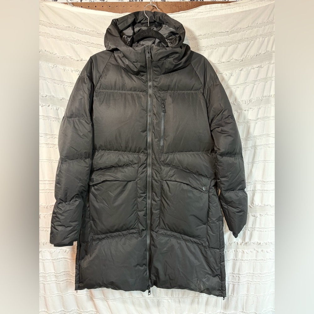 Mondetta outdoor project mid length down puffer jacket